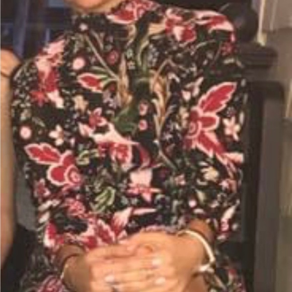 Zara floral dress - Picture 3 of 7